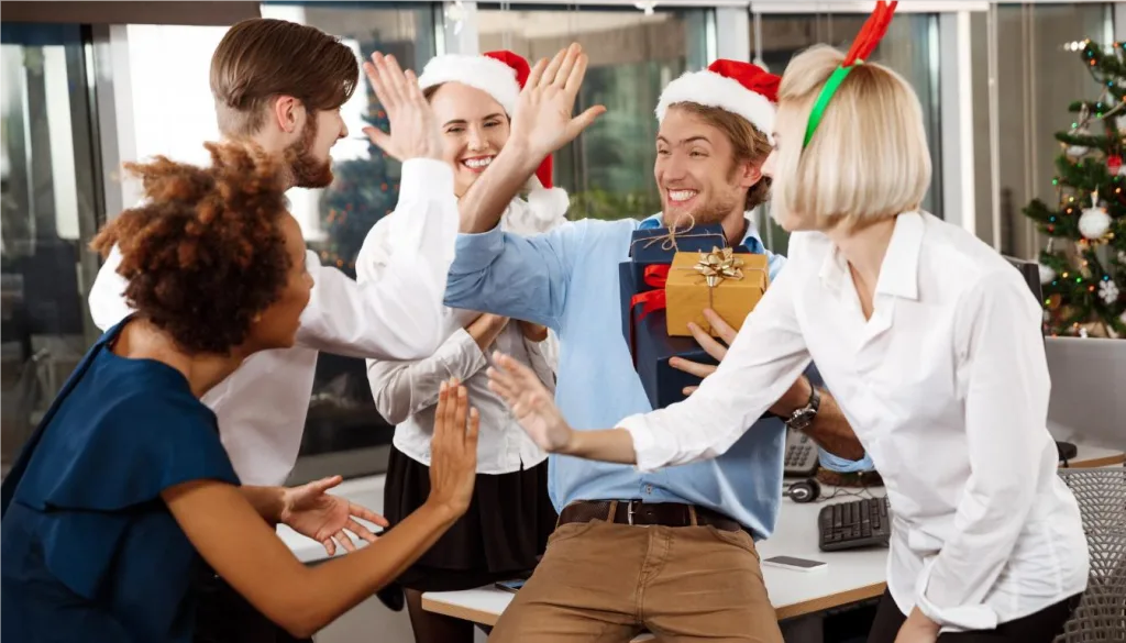 ‘Tis the Season to Streamline IT, and a Managed Service Provider Can Help — illustration